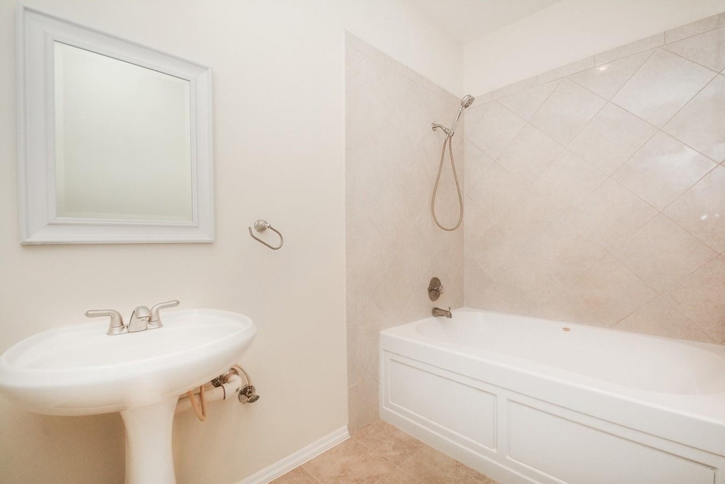 664 Wilcrest Drive - Photo 15