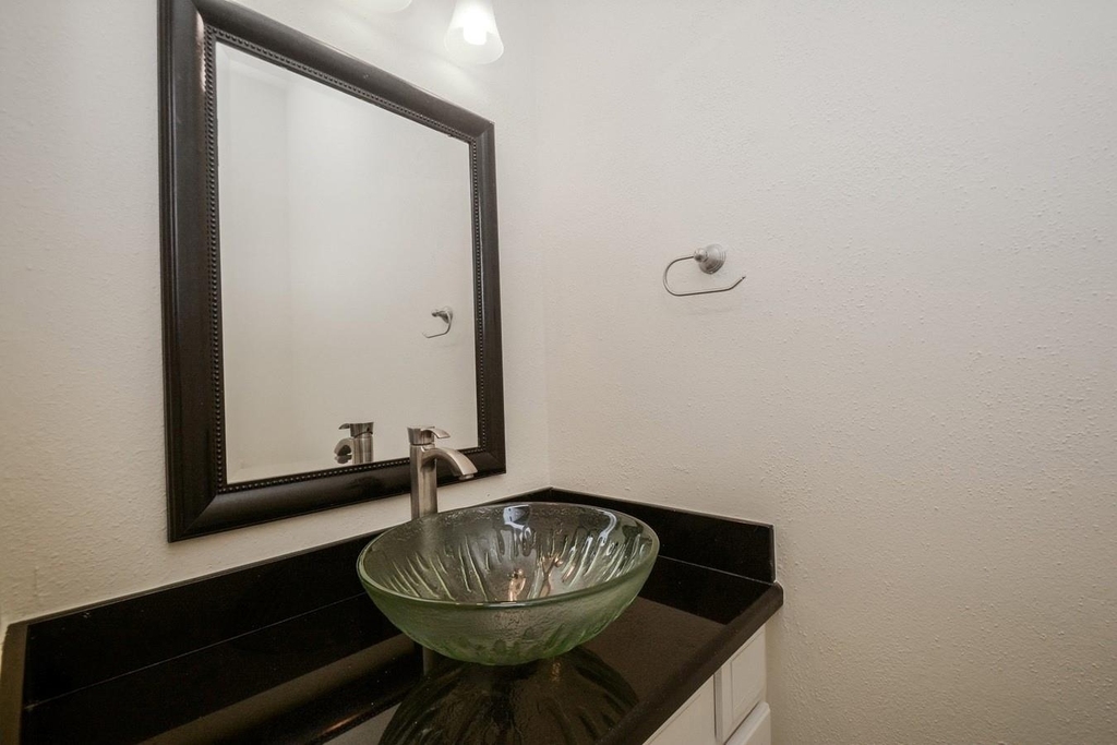 664 Wilcrest Drive - Photo 6