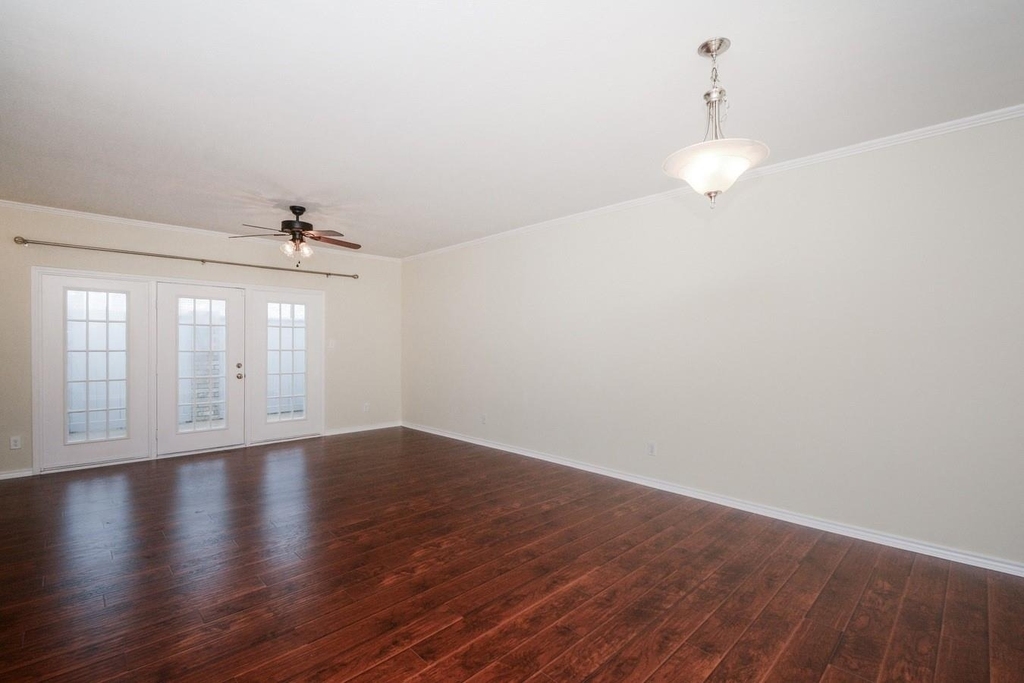 664 Wilcrest Drive - Photo 5
