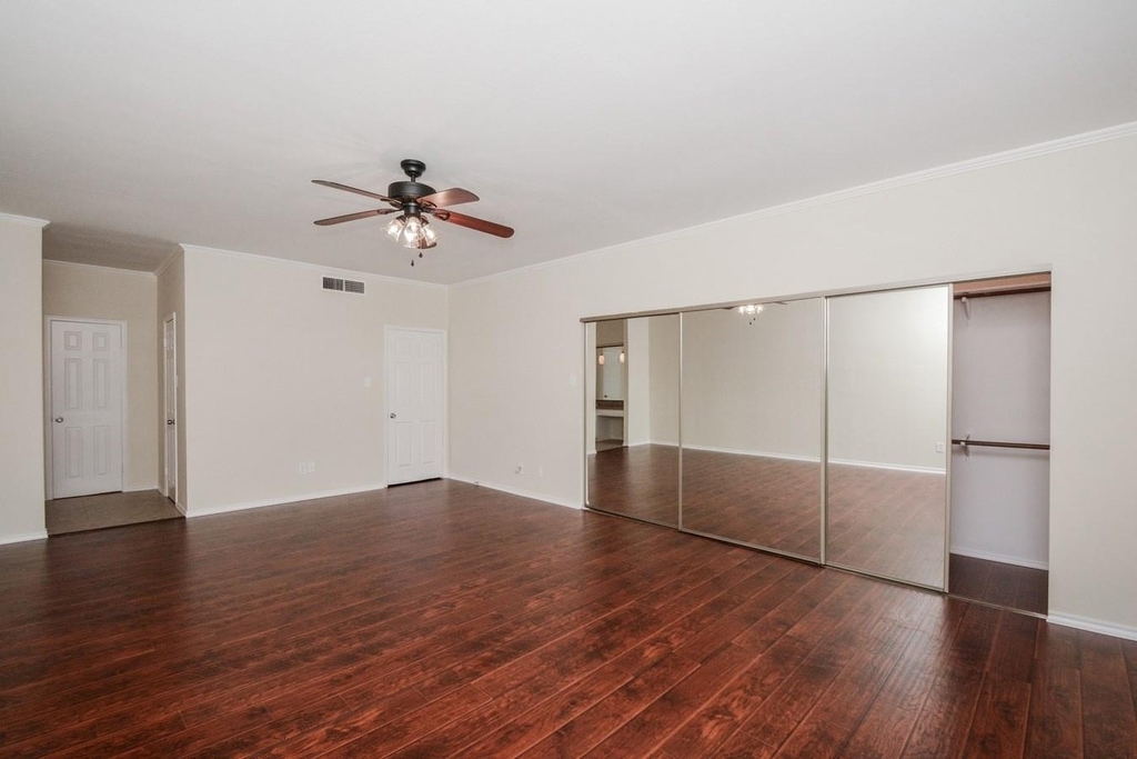 664 Wilcrest Drive - Photo 14