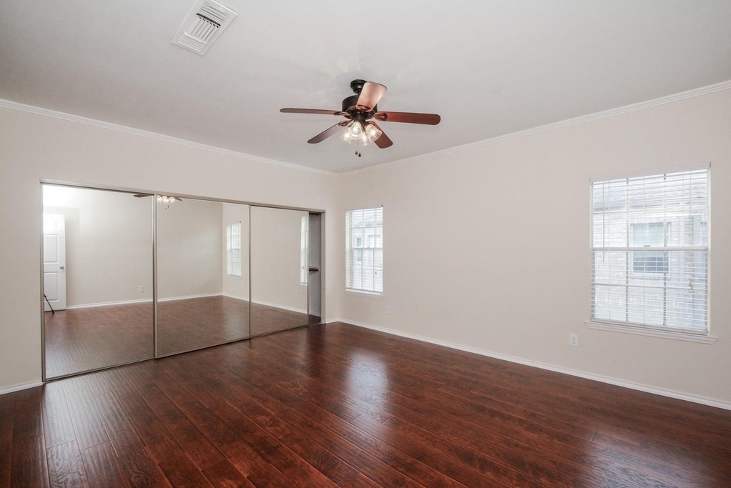 664 Wilcrest Drive - Photo 9
