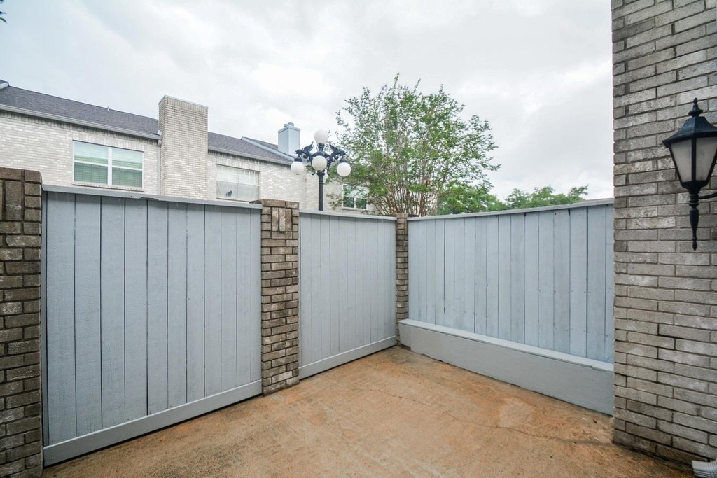 664 Wilcrest Drive - Photo 17