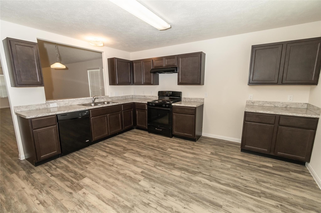 36 Santa Barbara Drive - Photo 1