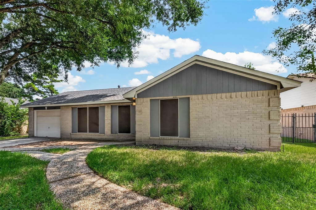 2714 S Brompton Drive - Photo 3