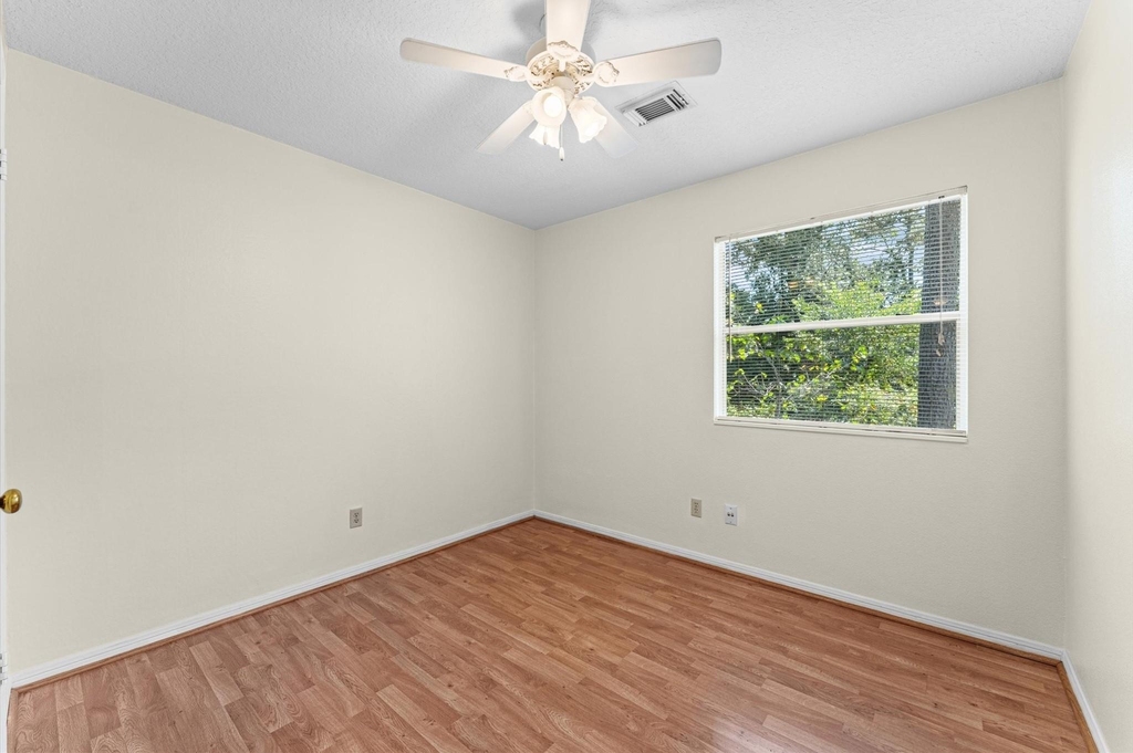 4 Blue Fox Court - Photo 9