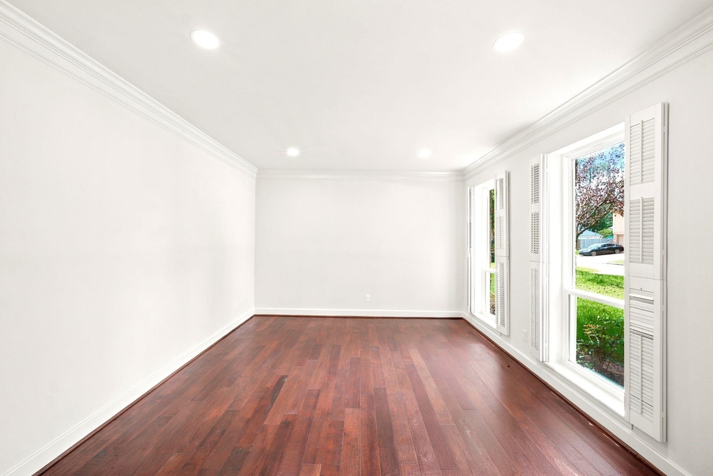 15130 Walters Road - Photo 5