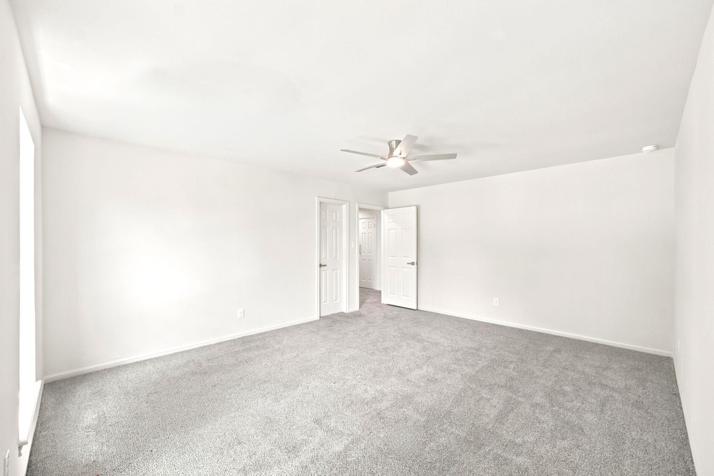 15130 Walters Road - Photo 17