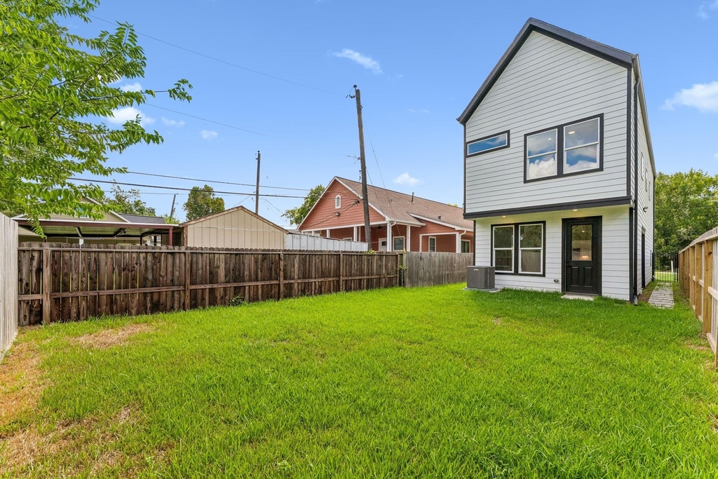 8027 Betty Boop Street - Photo 31