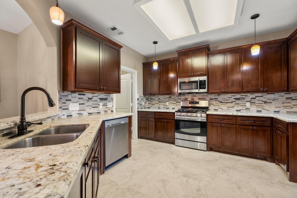 6830 Jasmine Place Street - Photo 12