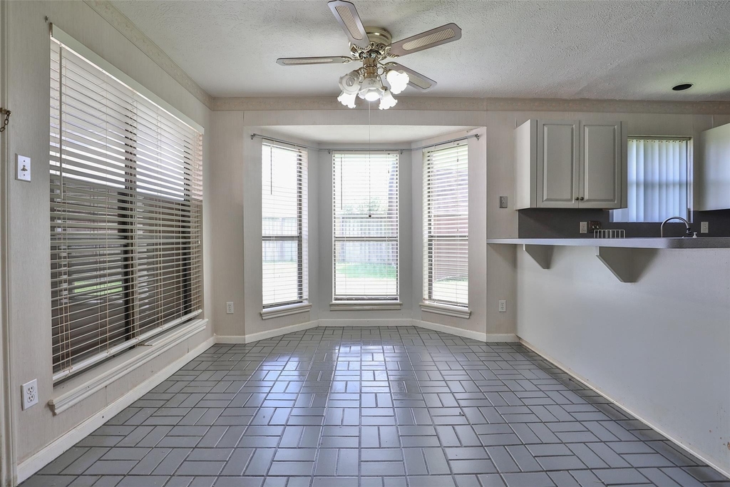 15407 Empanada Drive - Photo 2