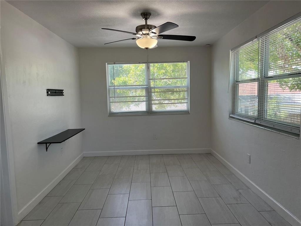 2727 17th Street N - Photo 10