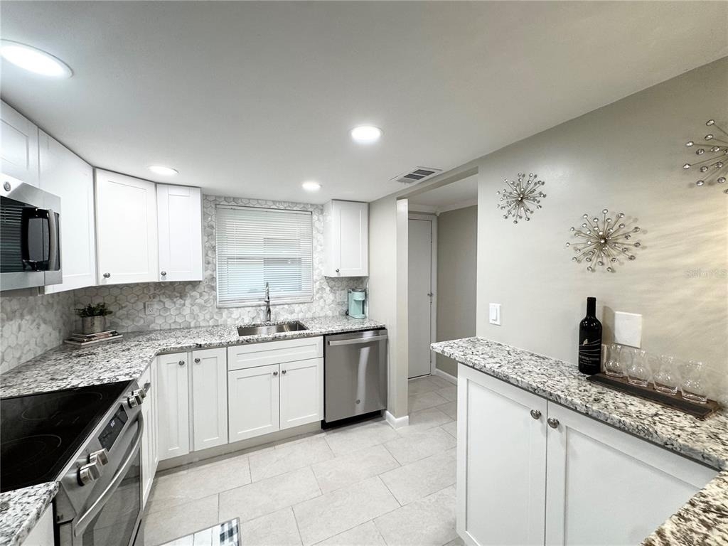 1100 E Bay Drive - Photo 7