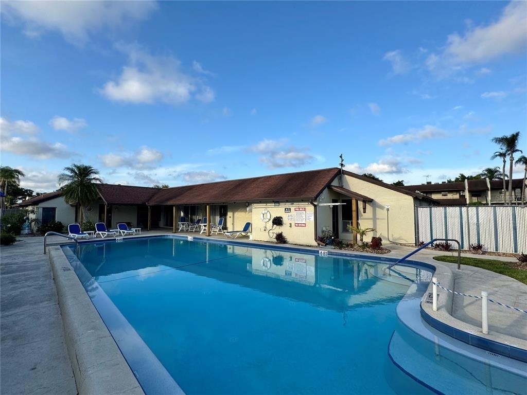 1100 E Bay Drive - Photo 39