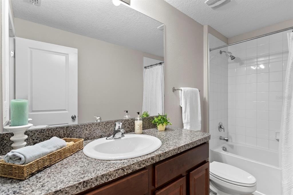17402 Cruiser Bend - Photo 25