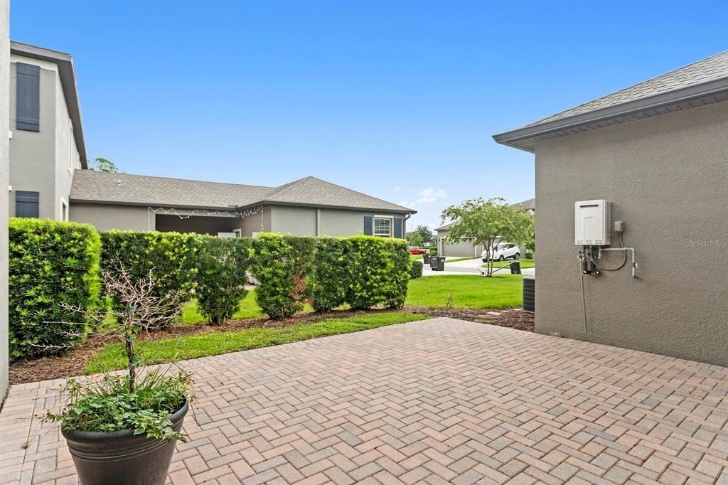 17402 Cruiser Bend - Photo 33