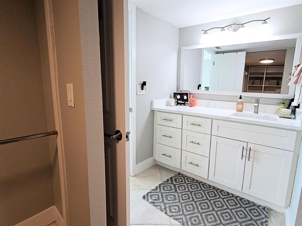 7560 Bay Island Drive S - Photo 28