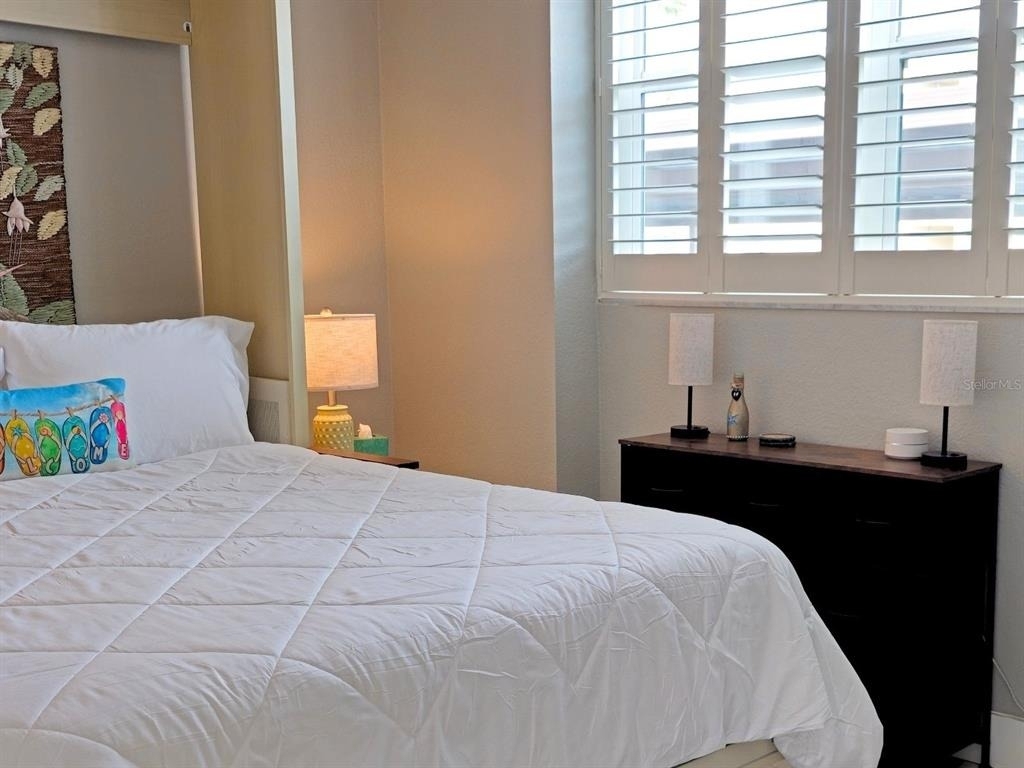 7560 Bay Island Drive S - Photo 32