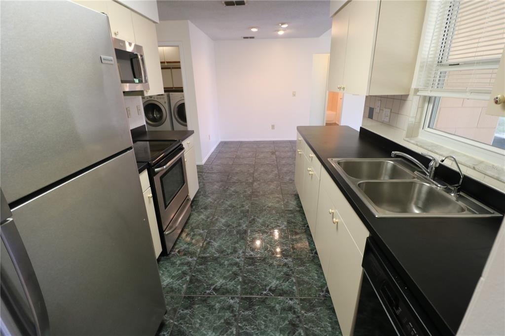 5017 Oakshire Dr - Photo 10