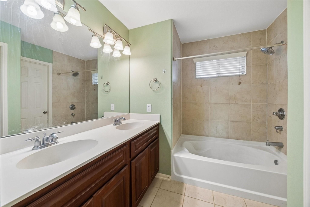 2201 Naomi Street - Photo 6