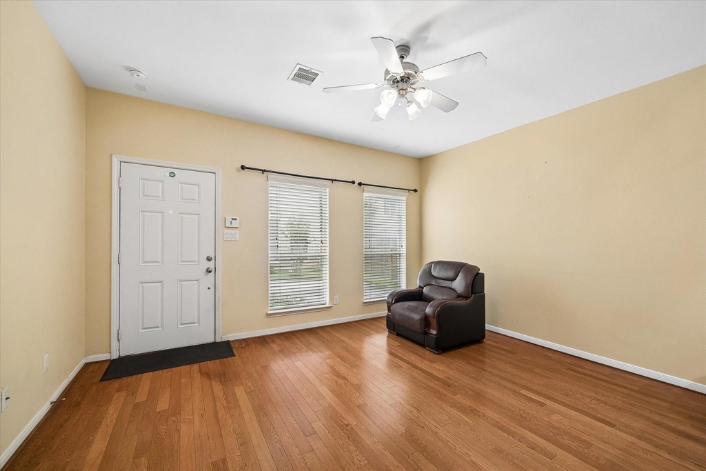 2201 Naomi Street - Photo 1