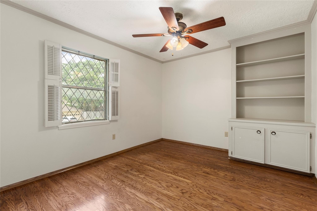 8215 Winding Hill Lane - Photo 29