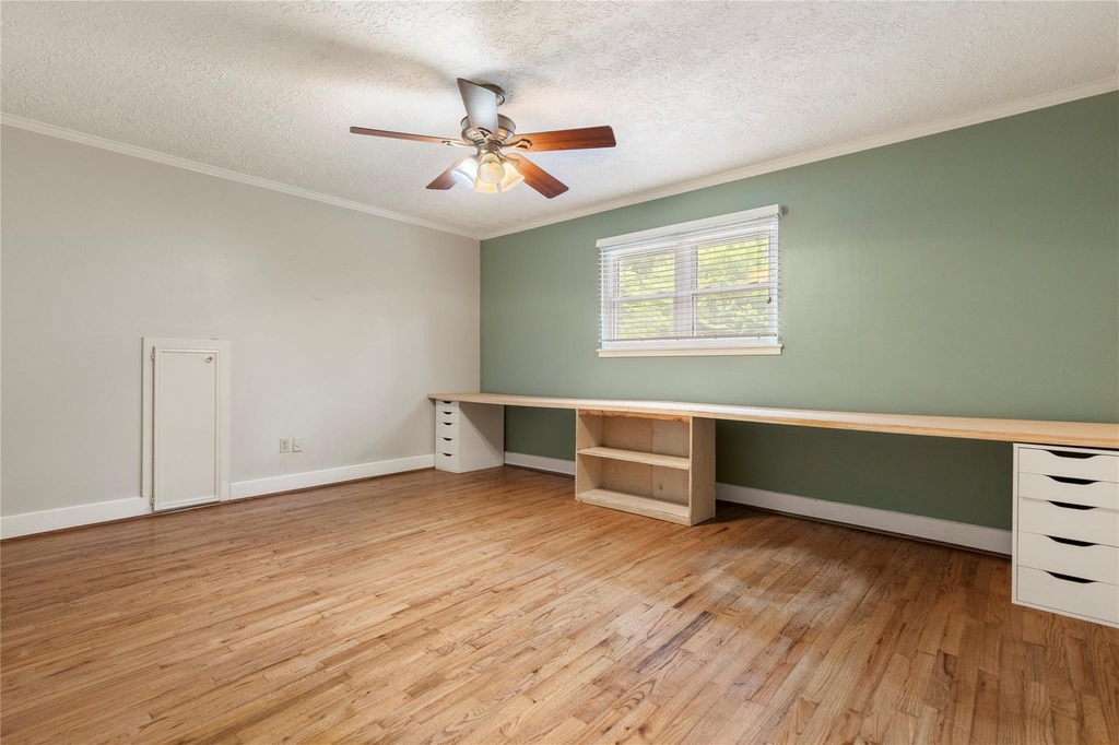 8215 Winding Hill Lane - Photo 26