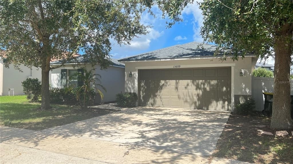 13609 Laranja Street - Photo 1