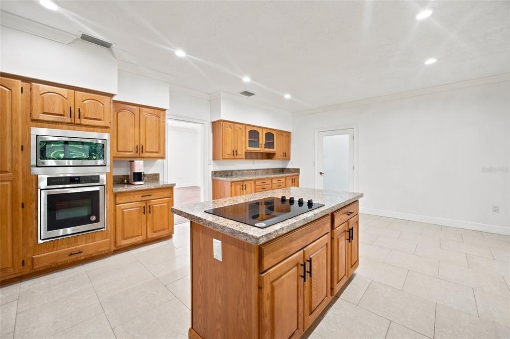 7860 Nw 56th Place - Photo 11