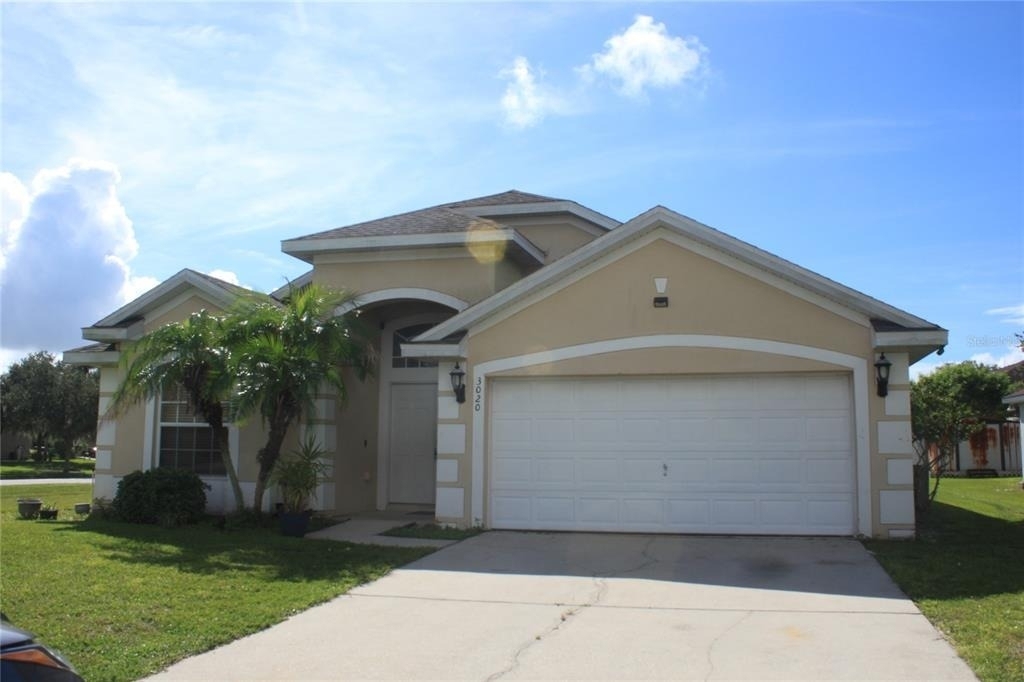 3020 Eagle Crossing Drive - Photo 0