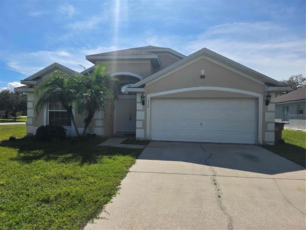 3020 Eagle Crossing Drive - Photo 0
