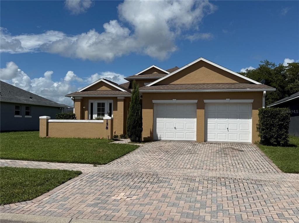 158 Magic Landings Boulevard - Photo 2