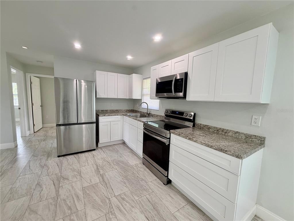 892 Rockhill Street - Photo 3