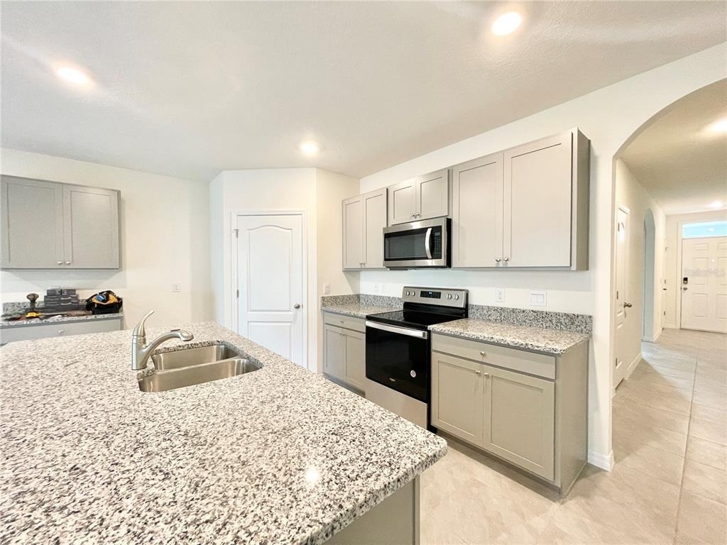 5610 Galloping Drive - Photo 8