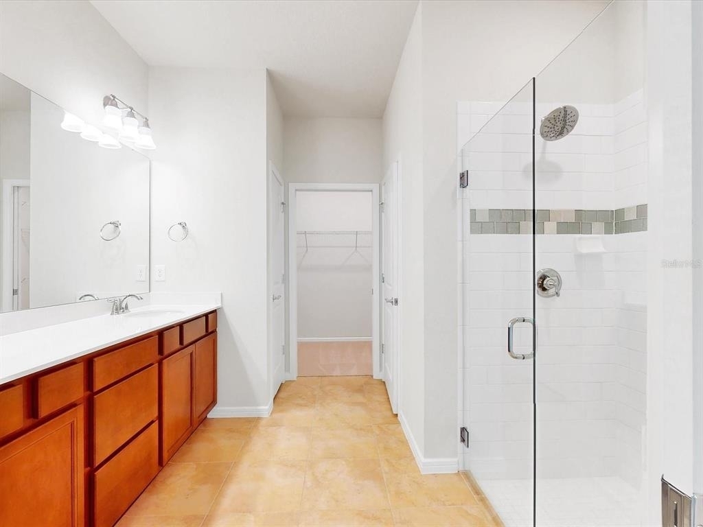 2542 Cliff Way - Photo 18