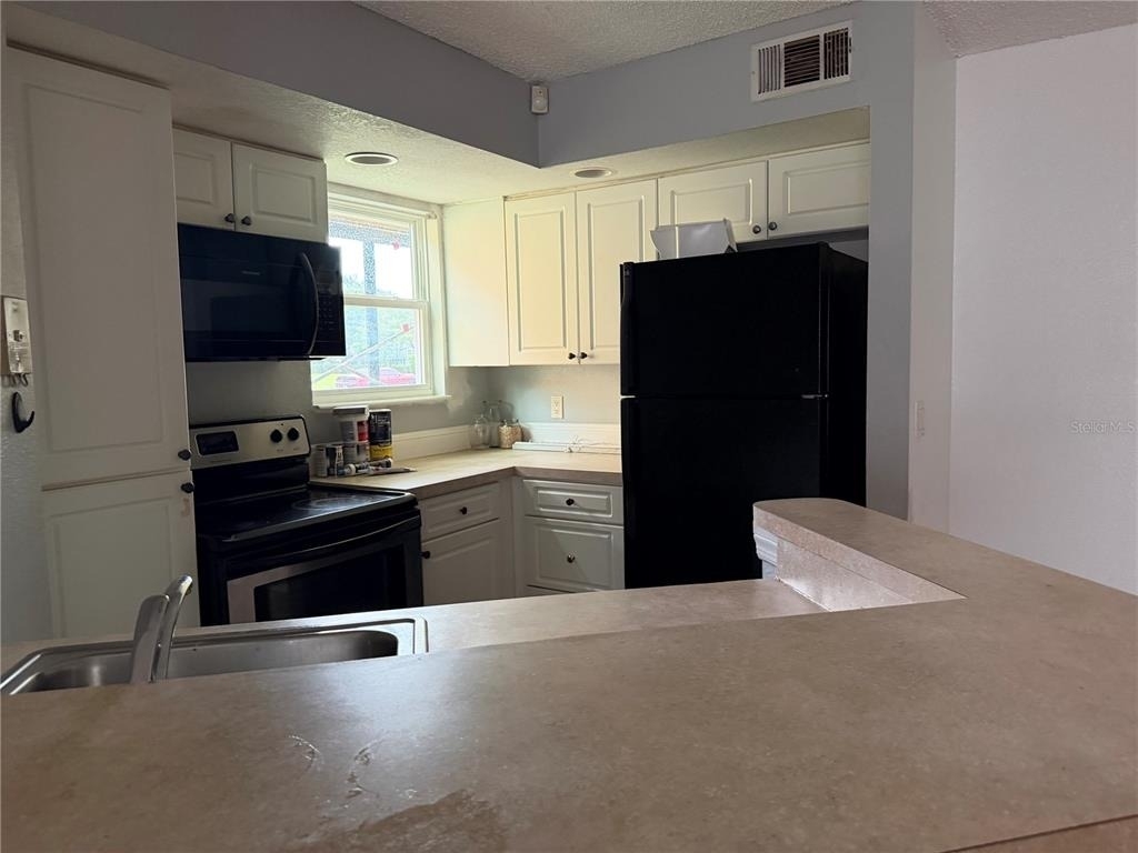4658 Commander Drive - Photo 7