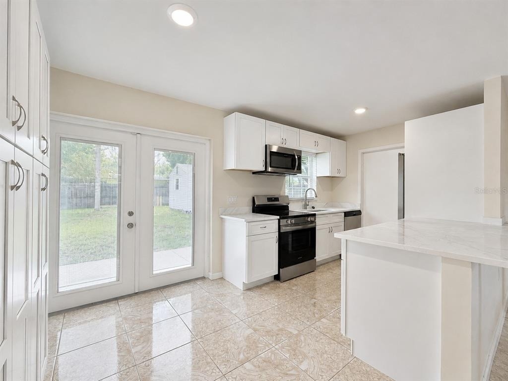 601 Catwood Drive - Photo 5