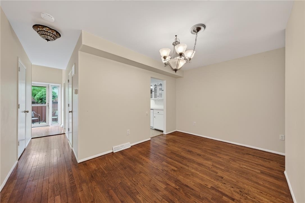 343 Carver Drive - Photo 11