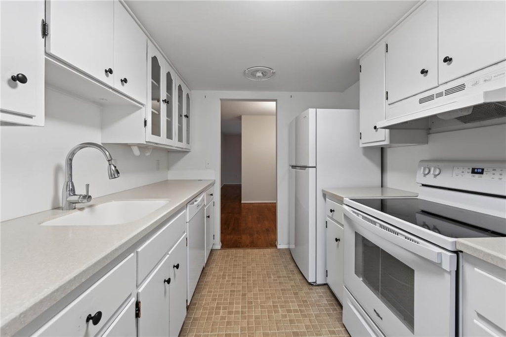 343 Carver Drive - Photo 14