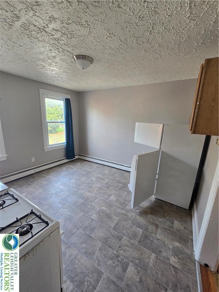 934 Ferry Street - Photo 5