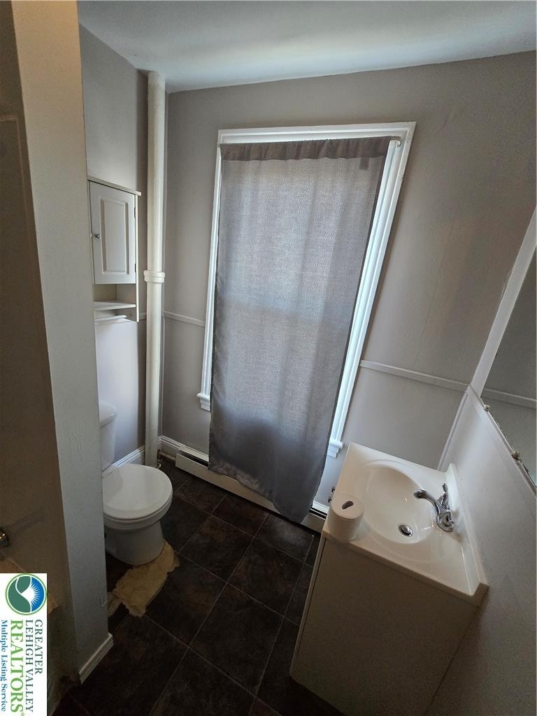 934 Ferry Street - Photo 3