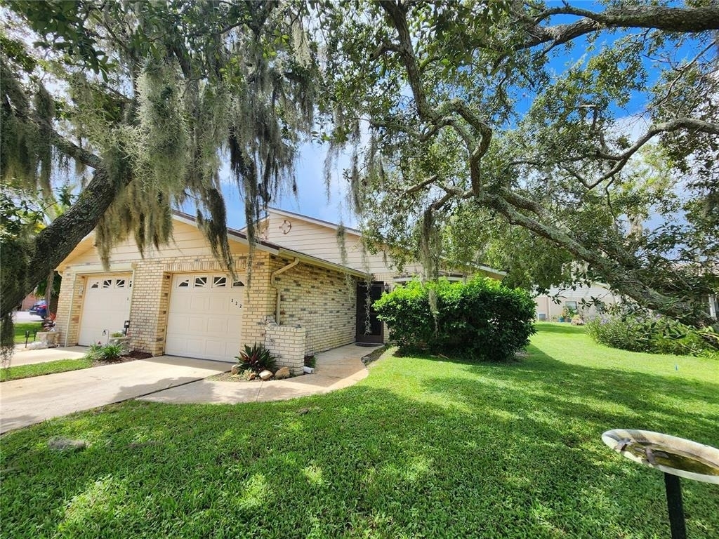 322 Paradise Lane - Photo 0