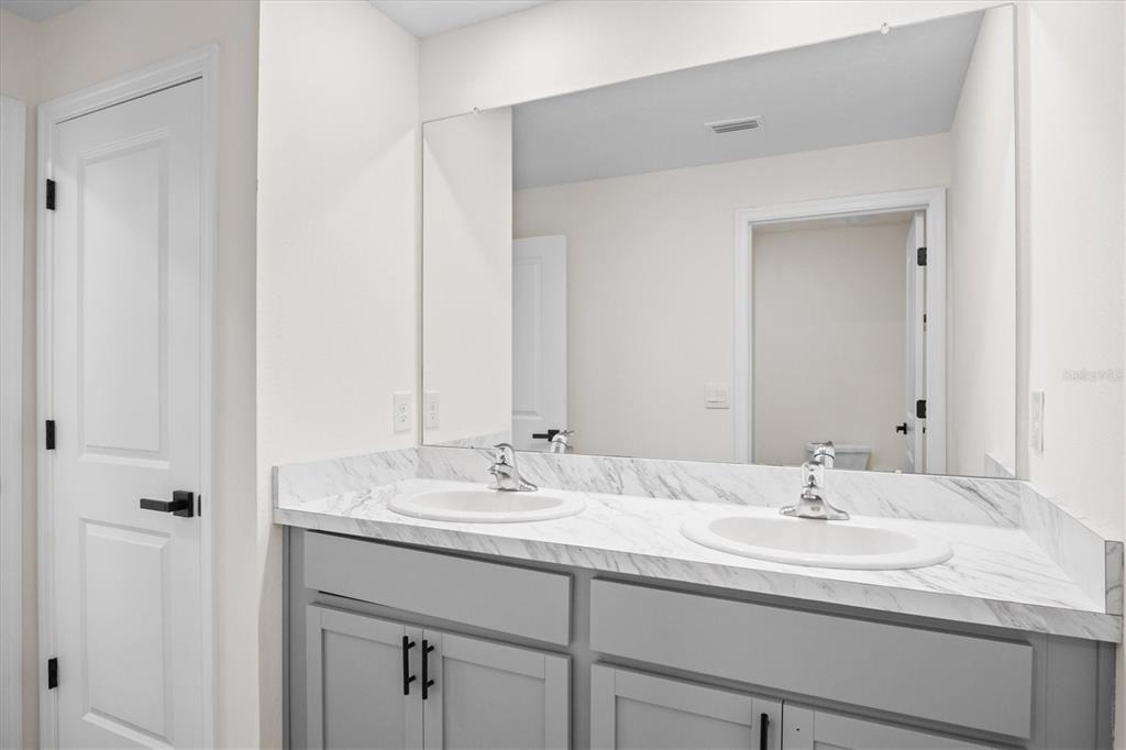 8673 Triumph Circle - Photo 28