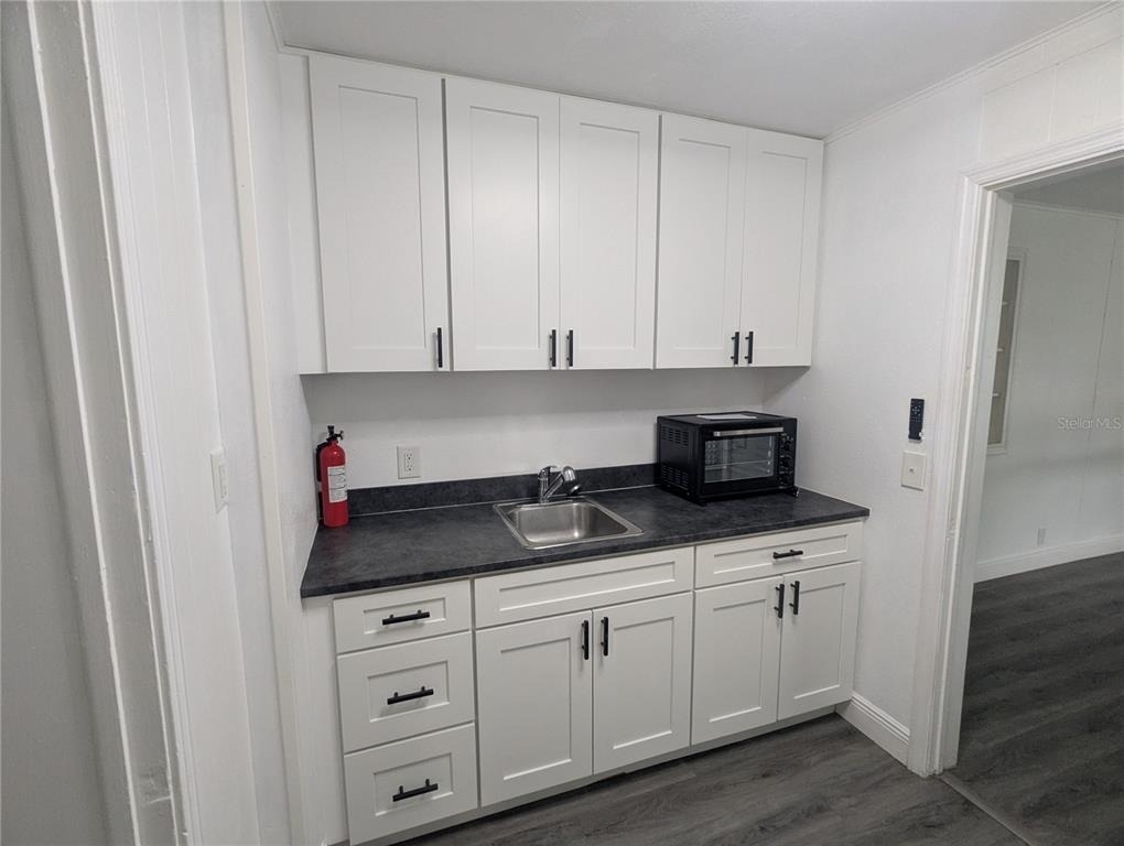 1513 Akron Drive - Photo 3