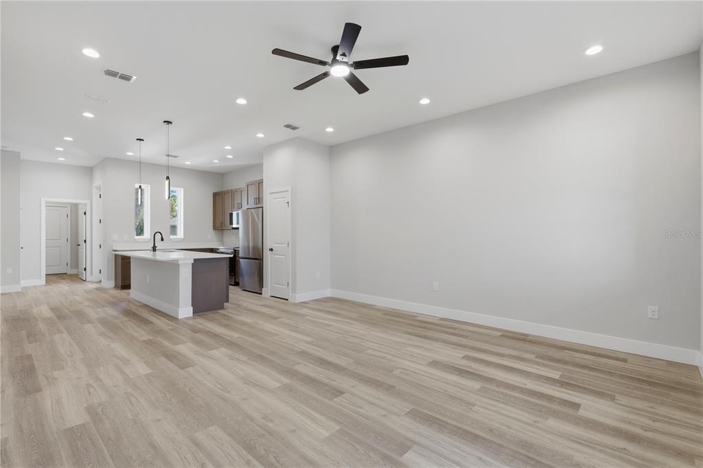 4 Slator Court - Photo 1