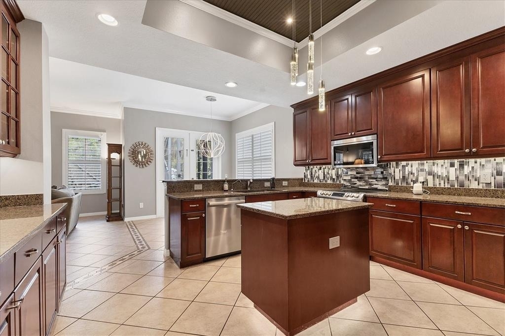 6539 37th Street E - Photo 10