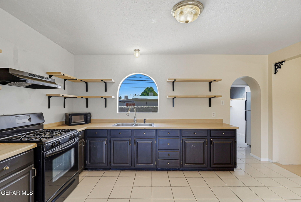 400 De Vargas Drive - Photo 6