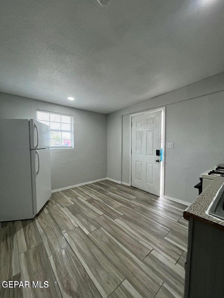 10216 Celedon Circle - Photo 5