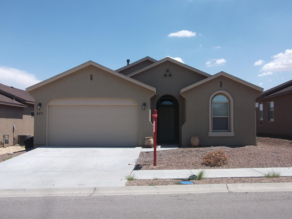857 Blue Park Avenue - Photo 0