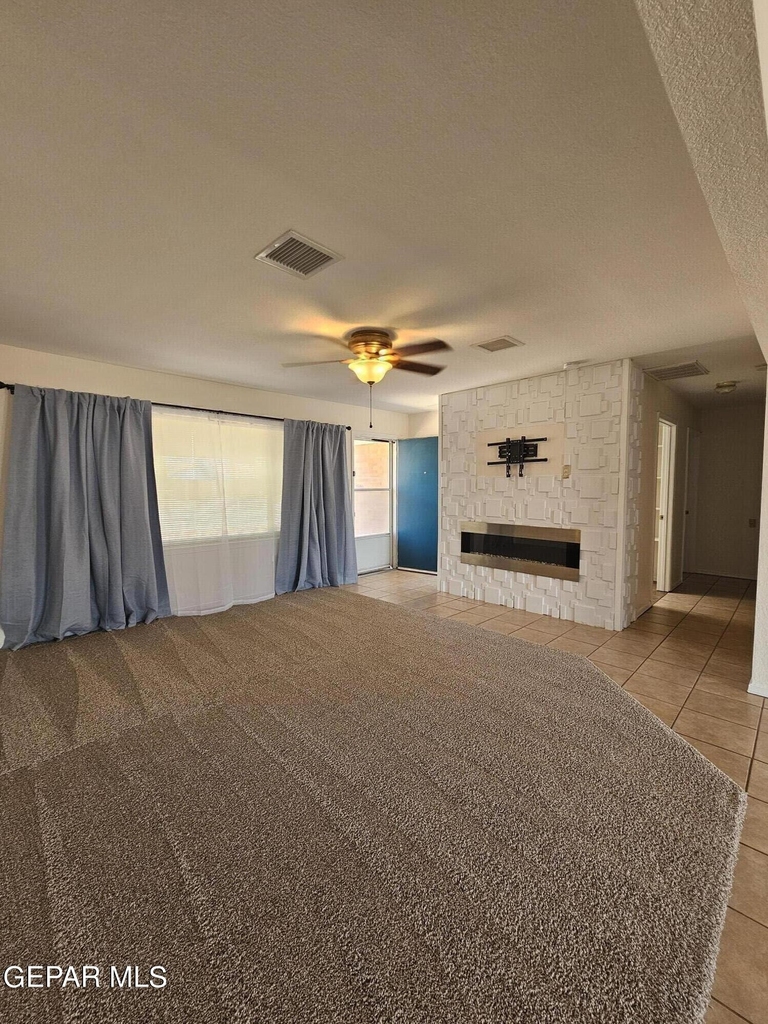 5644 Prince Edward Avenue - Photo 6