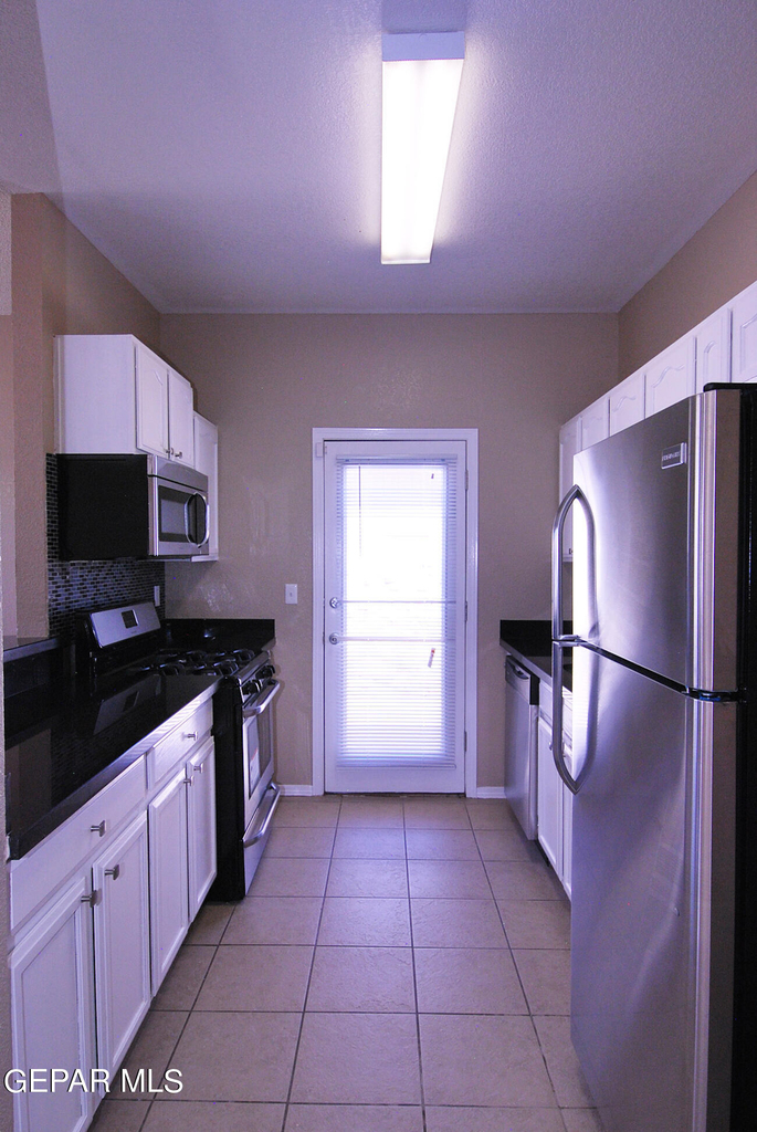 14344 Venecia Drive - Photo 5